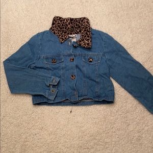 Girl’s blue denim crop jacket size L